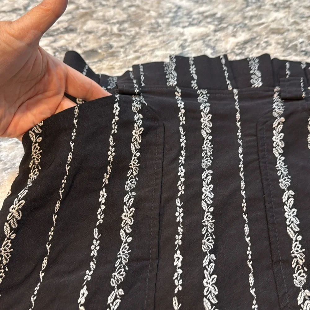 Anthropologie Eva Franco Black White Textured Stripe Pencil Skirt Size 4